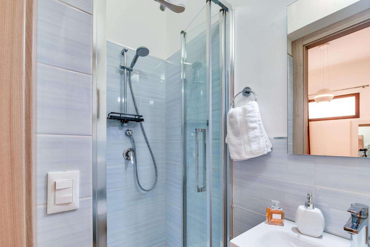 Anima Rooms Apartments Шакка Екстер'єр фото